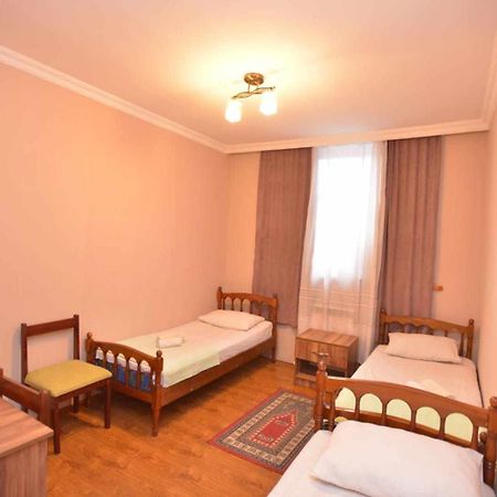 Hotel Nikea Paradiso Кутаїсі Екстер'єр фото