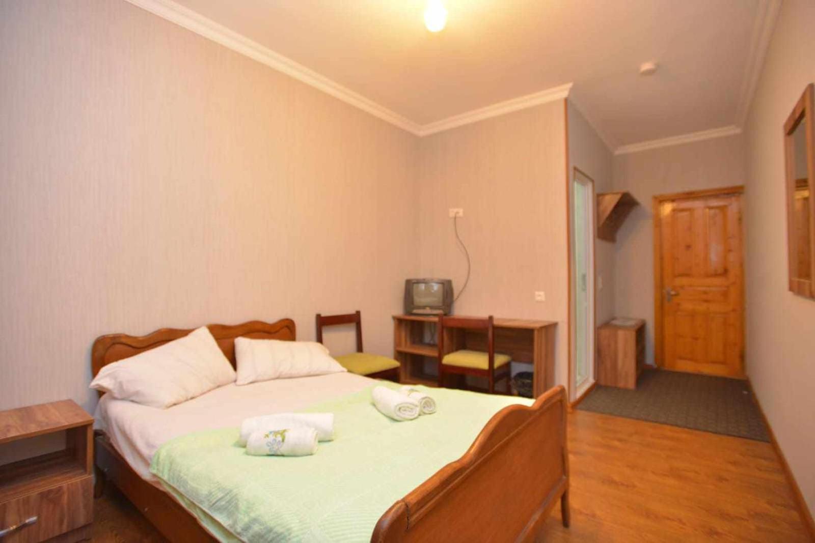 Hotel Nikea Paradiso Кутаїсі Екстер'єр фото