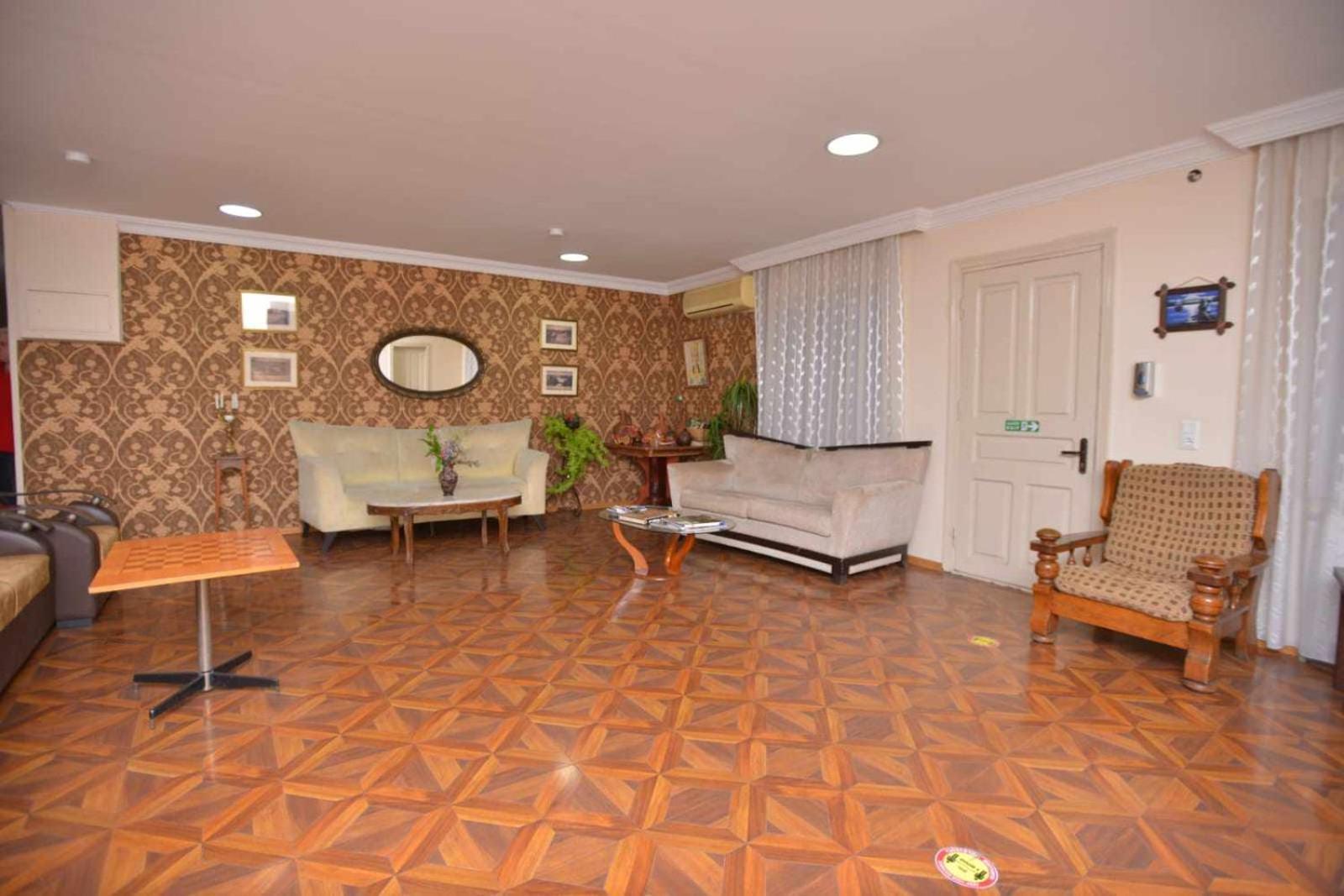 Hotel Nikea Paradiso Кутаїсі Екстер'єр фото
