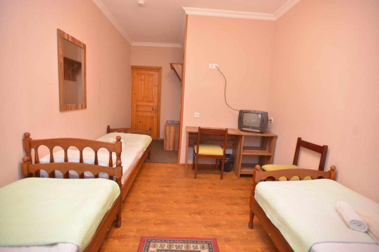 Hotel Nikea Paradiso Кутаїсі Екстер'єр фото