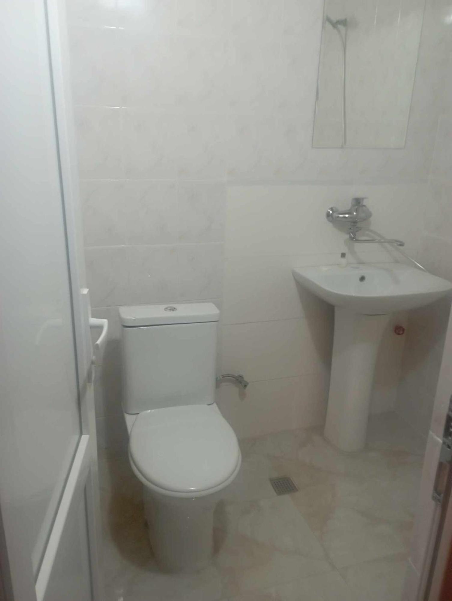 Hotel Nikea Paradiso Кутаїсі Екстер'єр фото